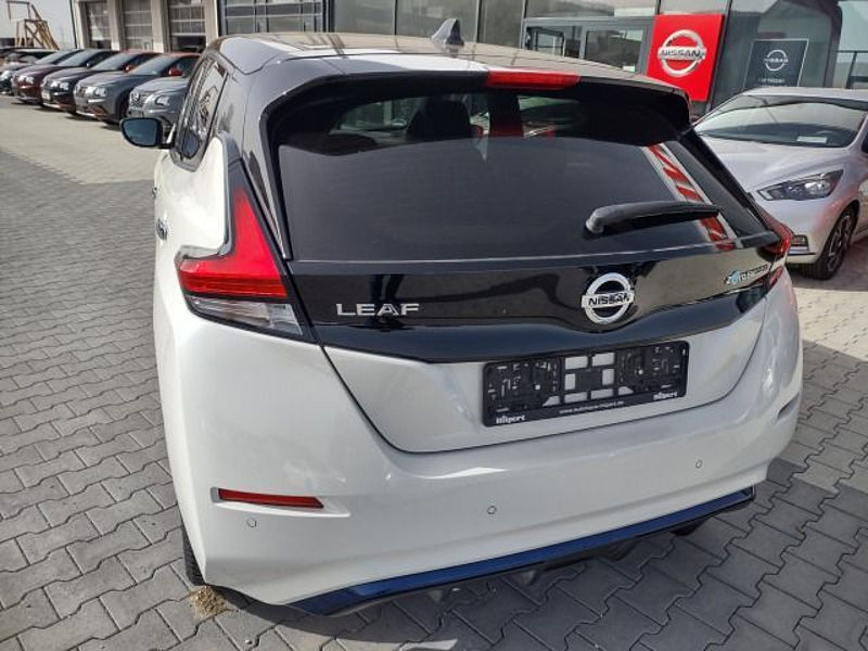 Nissan Leaf N-Connecta 40KW Winter / LED / 2Farben